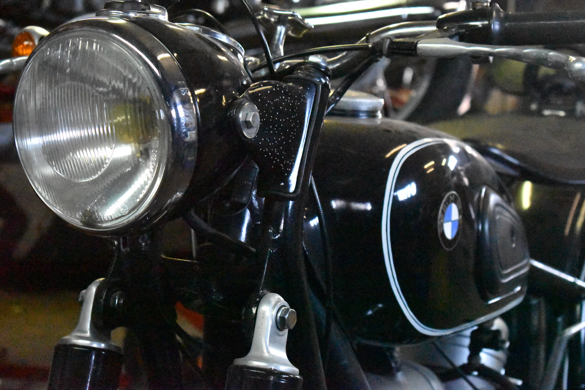 motorcycle restauration picture